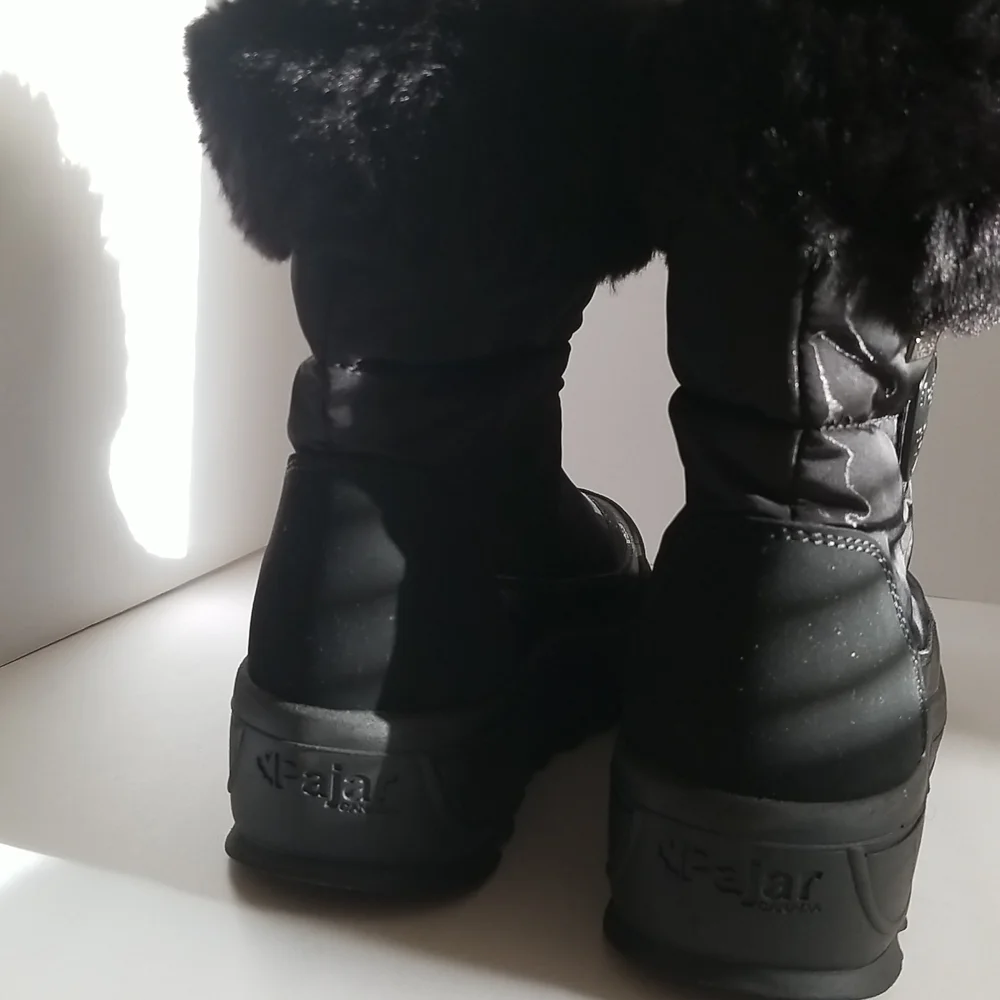 Pajar Canada Temoen Waterproof Faux Fur Lug Sole Boots 8 8.5 Traction Platform